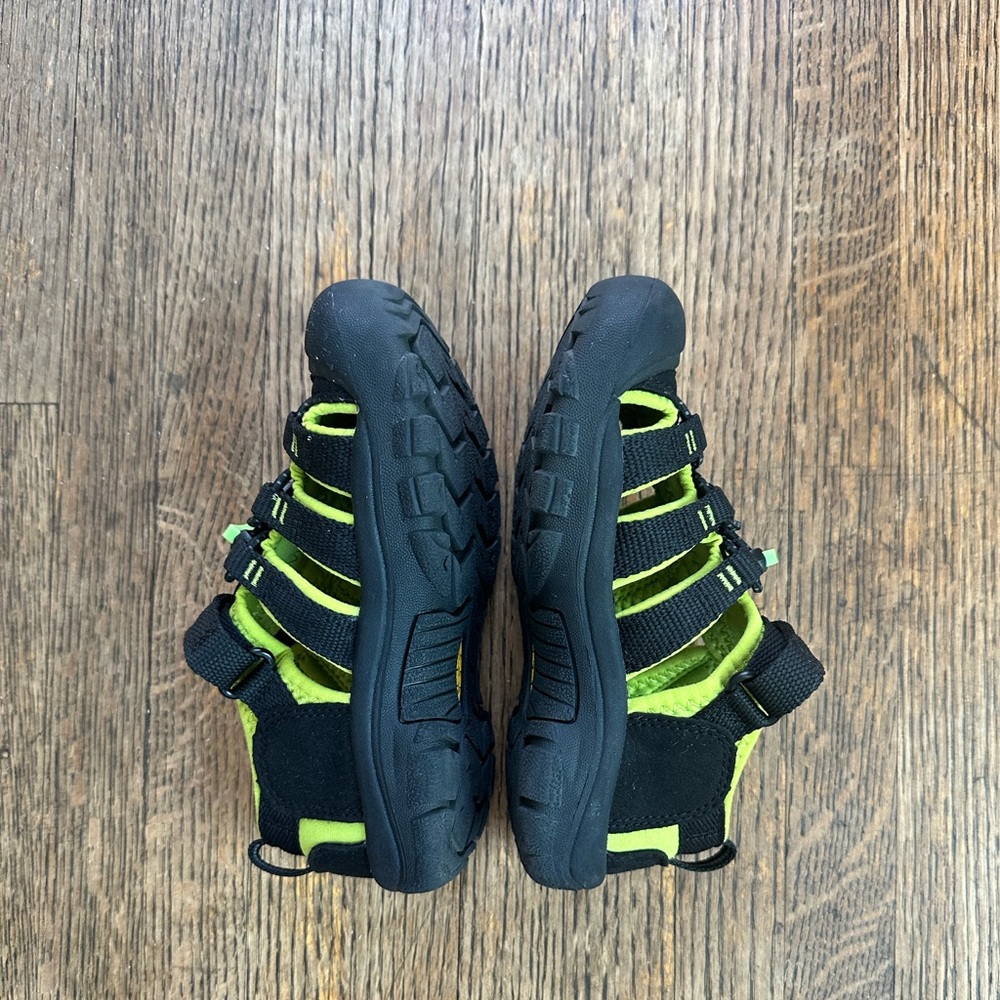 Keen Newport Sandal Kids “Size 11” - Picture 4 of 9